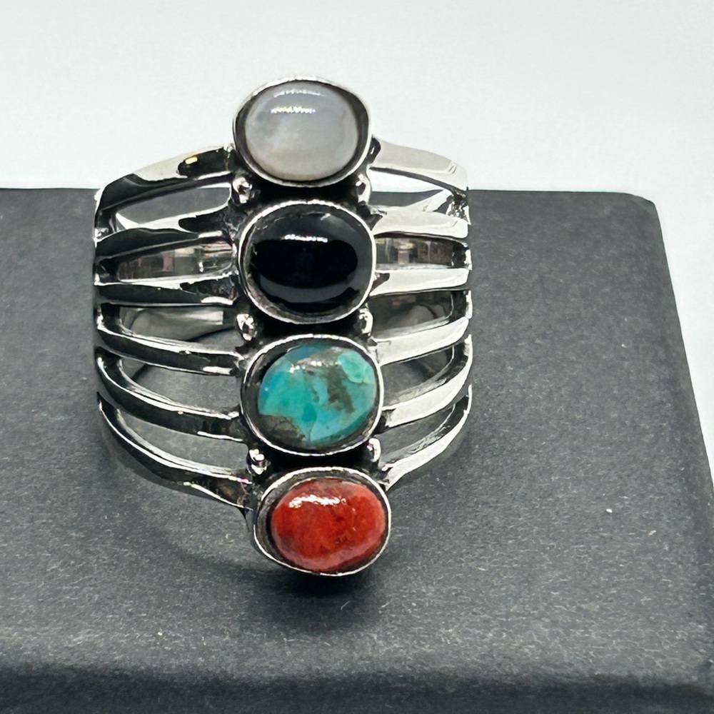 Sterling Silver and Multi Gem Stone Ring in Size 7 . New In Box . Stunni… - Picture 5 of 6